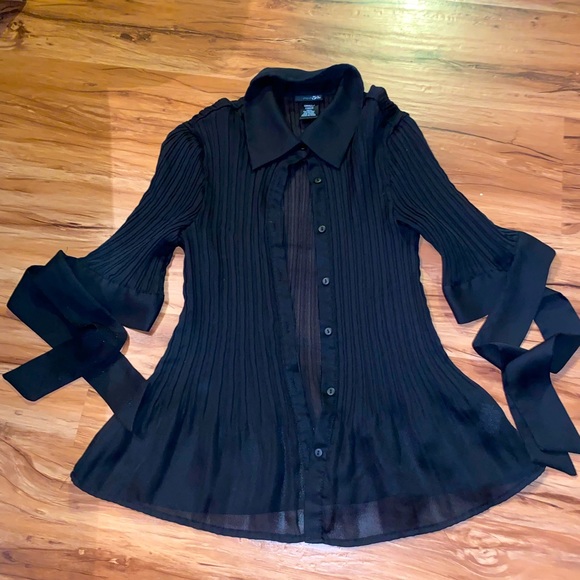 East 5th Tops - button Down Blouse